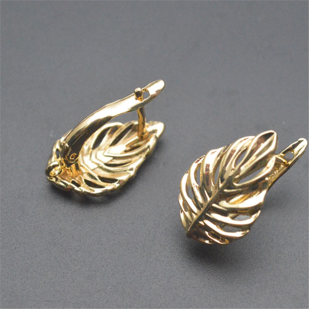 1/2 قطعة من مشابك الأقراط على  - مراجعة Hoop Earrings وسعره