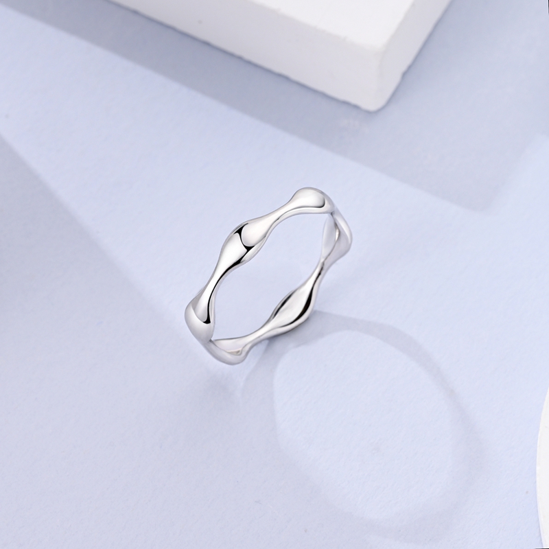 خاتم فضة عيار 925 بتصميم متموج - مراجعة Minimalist Ring Stackable وسعره